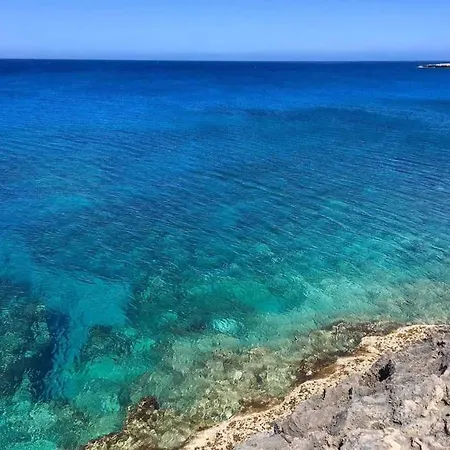 Niove Budget One-bedroom Apartment *