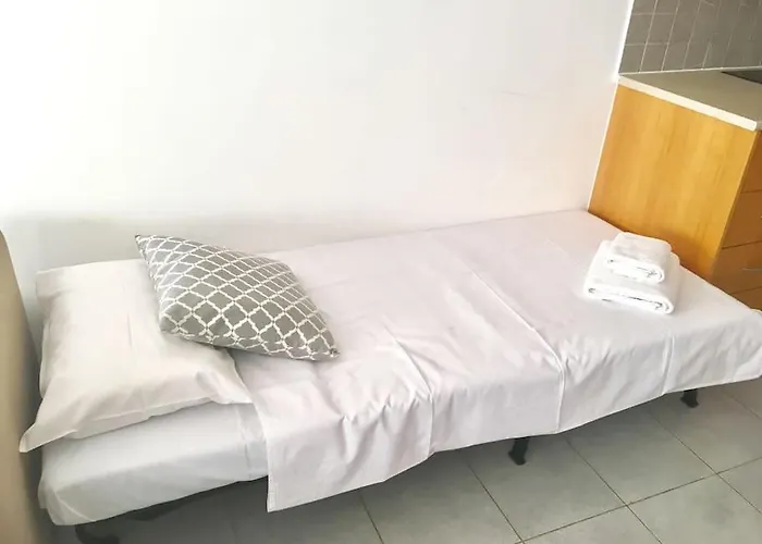 Niove Budget One-bedroom *