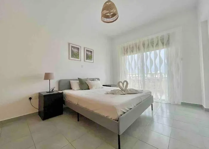 Niove Budget One-bedroom *